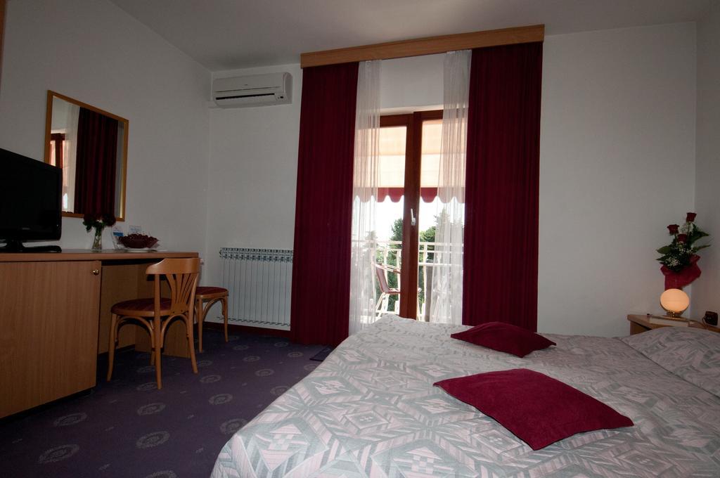 Ičići Bed & Breakfast Villa Klara חדר תמונה